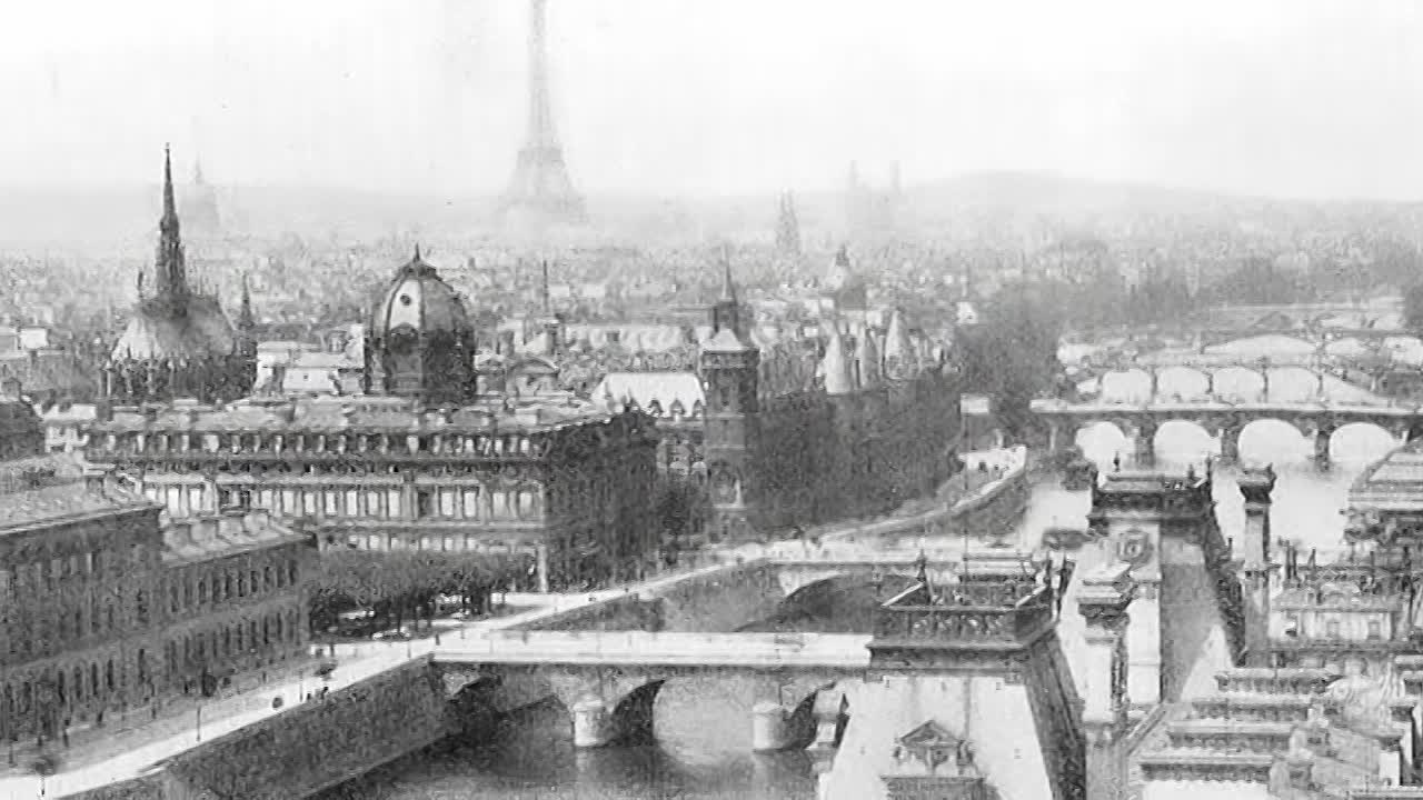 ⁣Clementine Churchill -＂Behind Every Great Man is a Great Woman＂