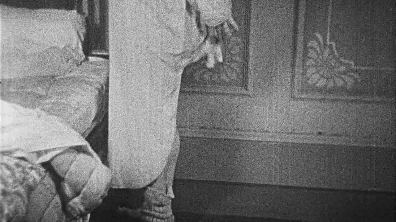 ⁣Early To Bed 1928 1080p BluRay x264 AAC-