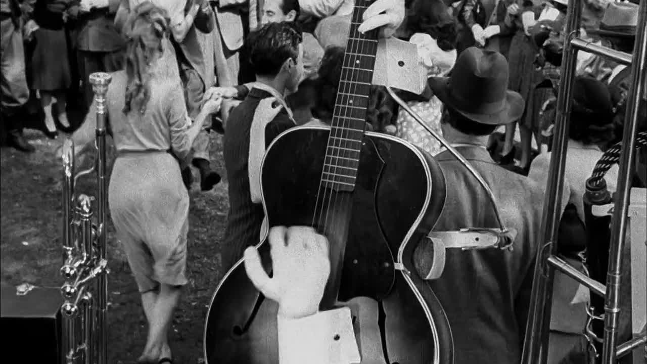 ⁣Jitterbugs 1943 1080p BluRay x264 AAC-