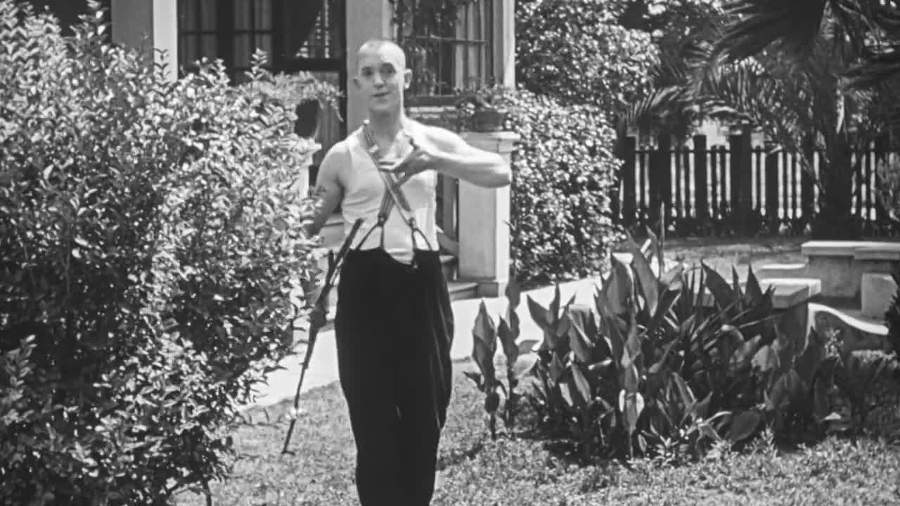 ⁣Laurel And Hardy's Laughing 20's 1965 1080p WEBRip x264-[YTS AM]