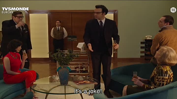 ⁣S02E22 -Meurtres en solde