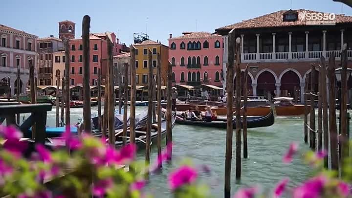 Dateline AU -Venice's Tourist Overload