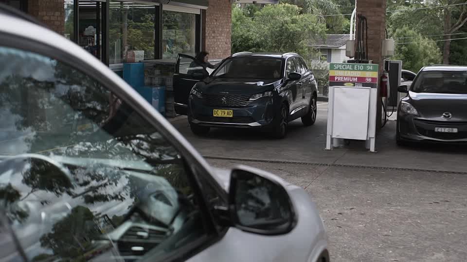 The Secrets She Keeps S02E02