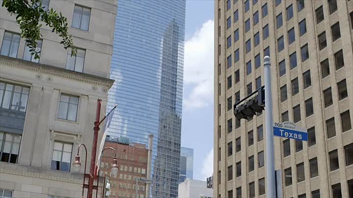 ⁣Unraveled S02E01 -Driven to Perfection