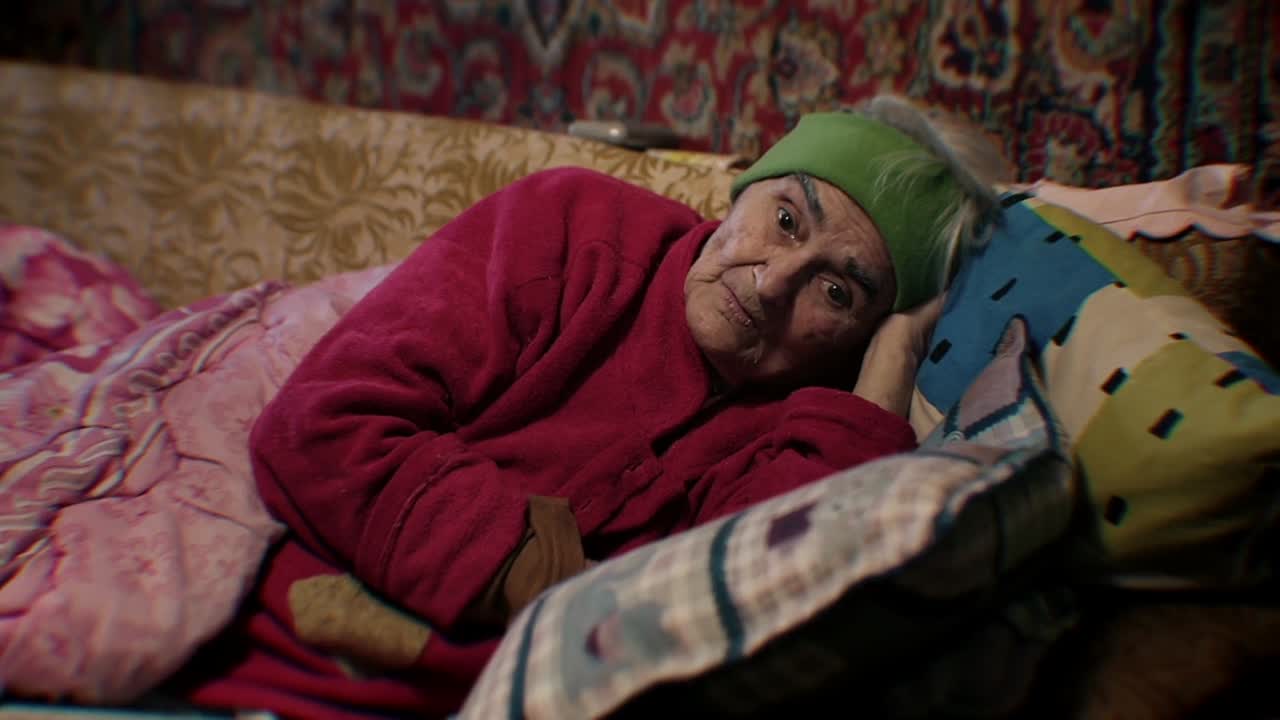 ⁣Under Deadly Skies Ukraines Eastern Front 2023 1080p WEBRip x264 AAC-