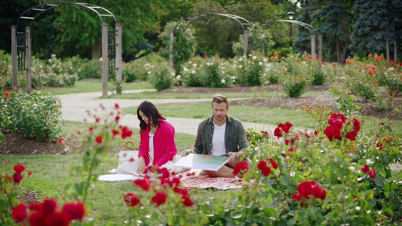 Zoes Having A Baby 2023 1080p WEBRip x264 AAC-