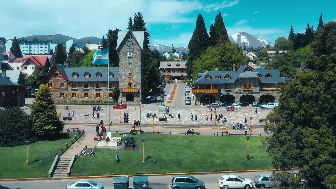 ⁣Familia Pero No Mucho 2025 PORTUGUESE HC ENG SUBS 1080p WEBRip x264 AAC5 1-