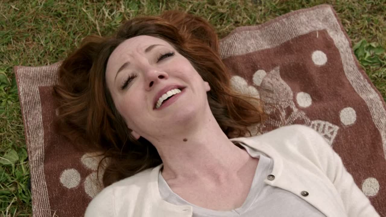 ⁣Motherland S01E05