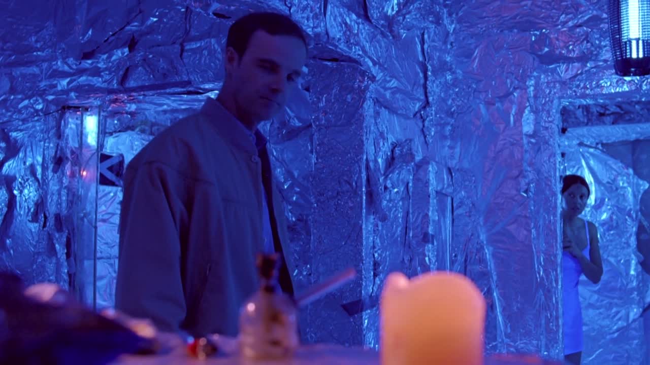 Bug 2006 1080p BluRay x264 AAC5 1-