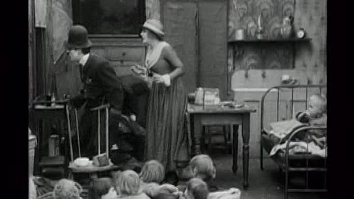 ⁣Charlie Chaplin - Easy Street (1917)