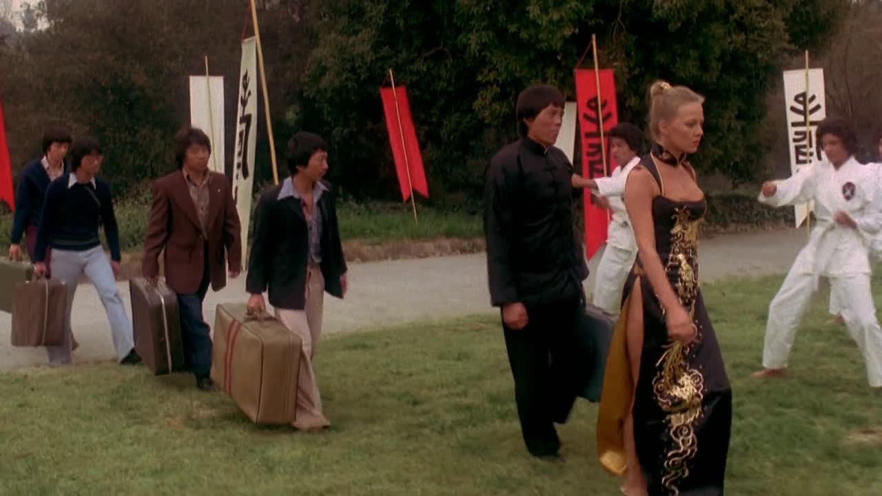 ⁣The Kentucky Fried Movie 1977 1080p BluRay x264 AAC5 1-[YTS LT]