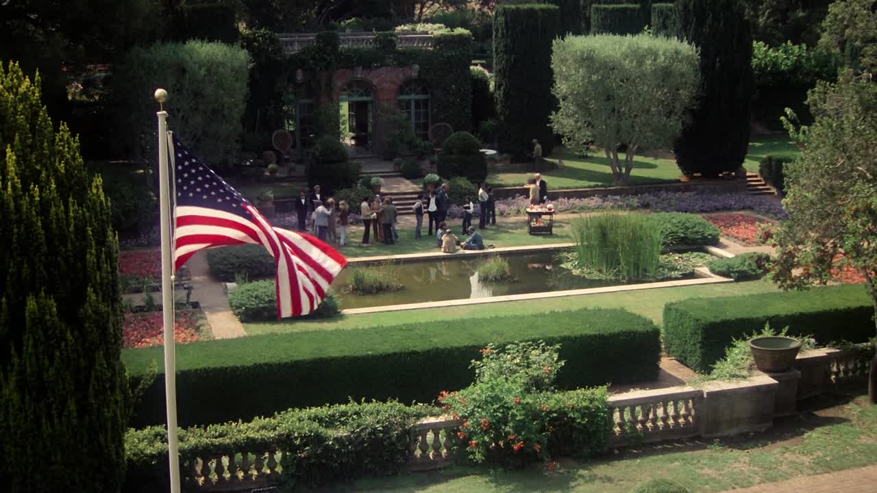 ⁣Heaven Can Wait 1978 1080p BluRay x264 AAC-