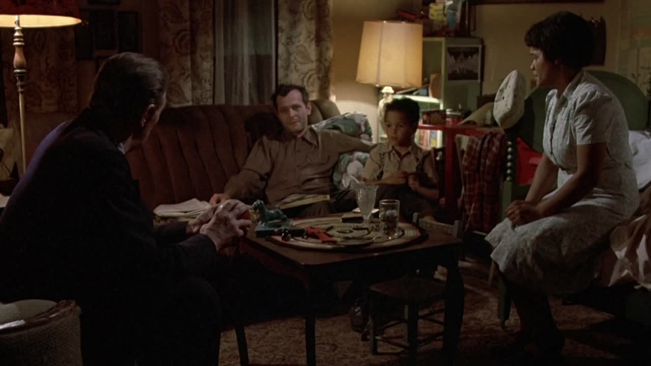 ⁣Farewell, My Lovely 1975 1080p BluRay x264-[YTS AM]