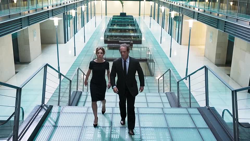 ⁣Mon Cousin 2020 FRENCH 720p WEB x264-Wawacity video