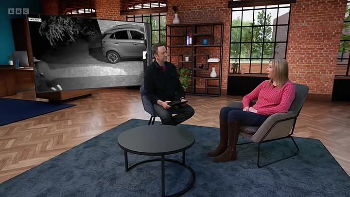 ⁣Doorbell Detectives S01E03