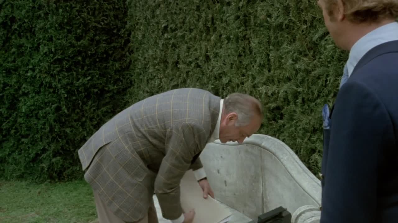 Sleuth 1972 1080p BluRay x264 AAC-