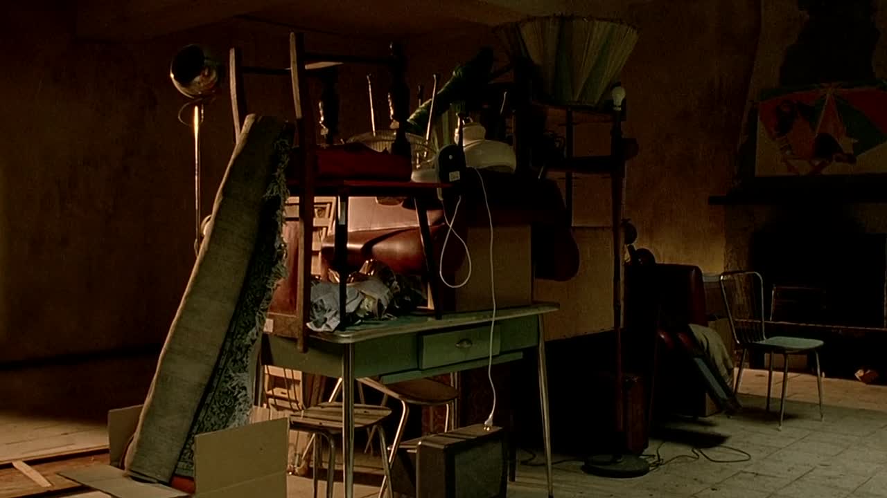 ⁣Dont Move 2004 ITALIAN HC ENG SUBS 1080p WEBRip x264 AAC5 1-