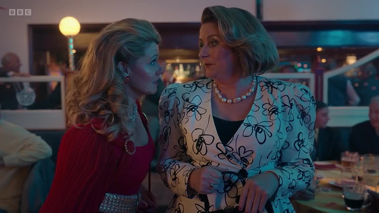 The Power of Parker S02E01 -Out on the Razz