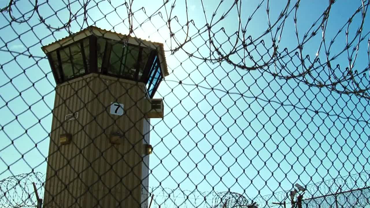 Swat 2003 1080p BrRip x264 YIFY