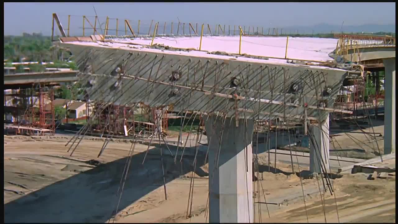 ⁣Cannonball 1976 720p WEBRip x264 AAC-