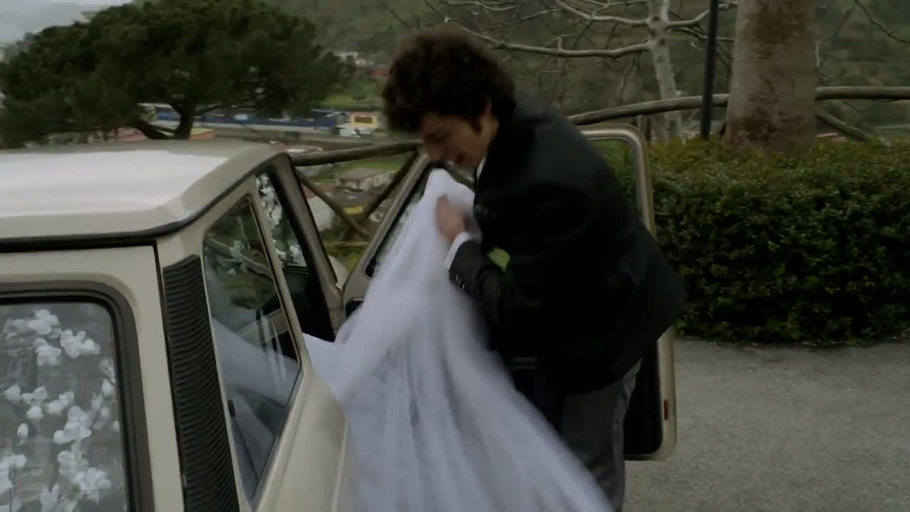 ⁣Mafia Millionaires 2014 1080p WEBRip x264 AAC