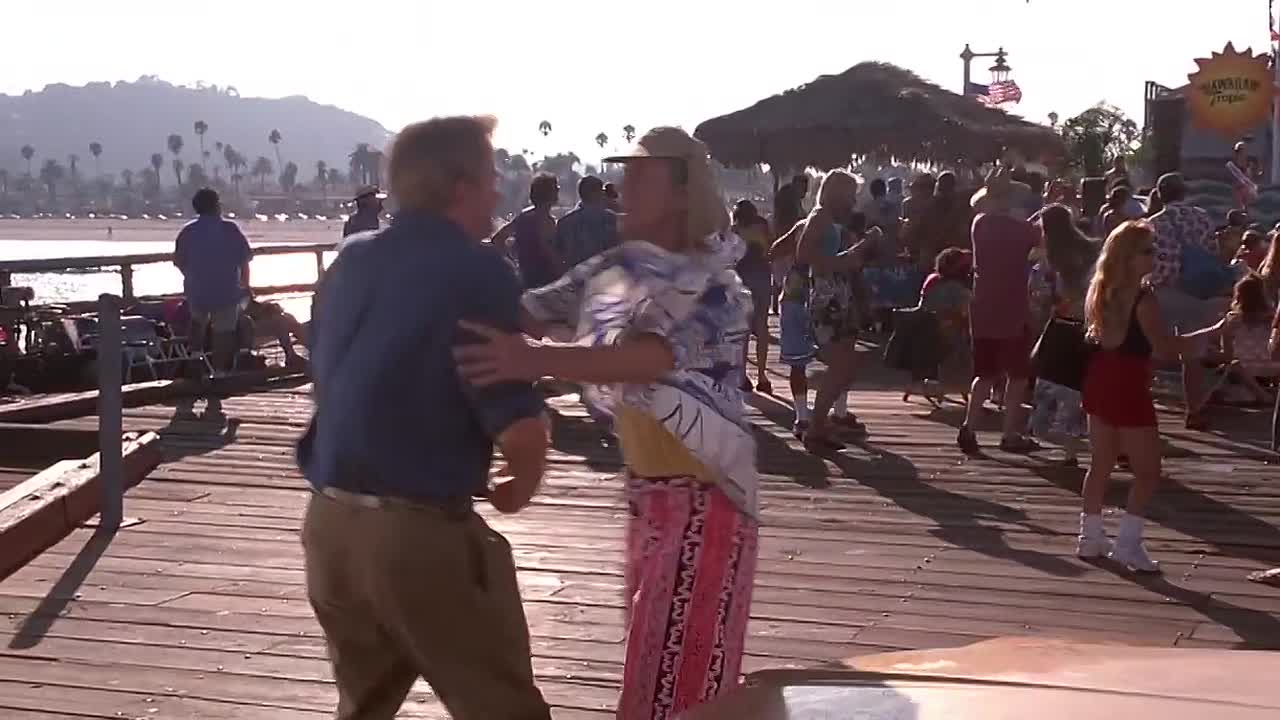 ⁣My Favorite Martian 1999 WEBRip x264