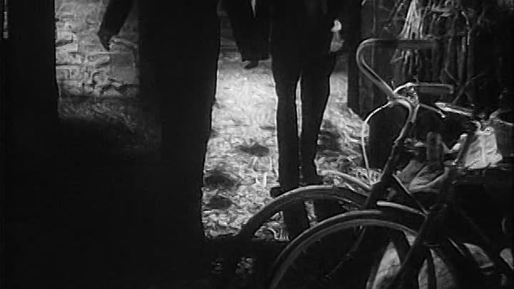 ⁣1944 - Bon Voyage