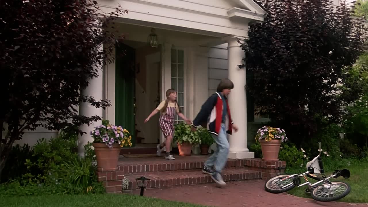 ⁣House Arrest 1996 1080p WEBRip x264 AAC5 1-[YTS LT]