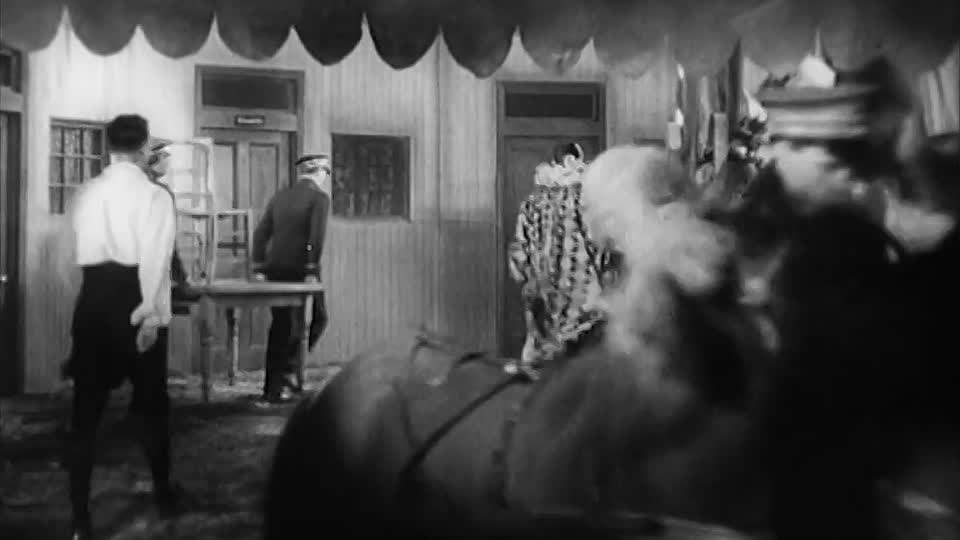 ⁣Mary 1931 GERMAN 1080p BluRay x264-[YTS LT]