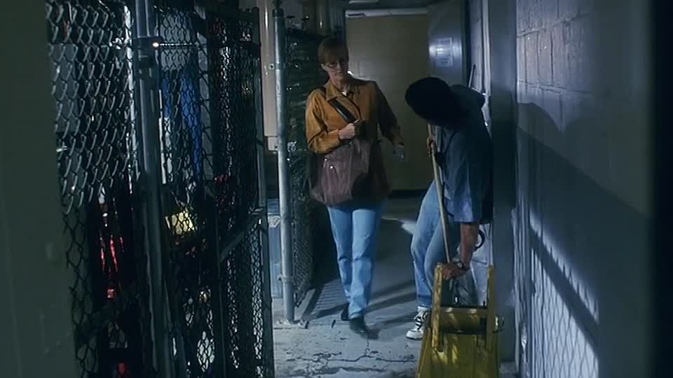 ⁣Ladies Room 1999 1080p BluRay x264 AAC5 1YTS MX