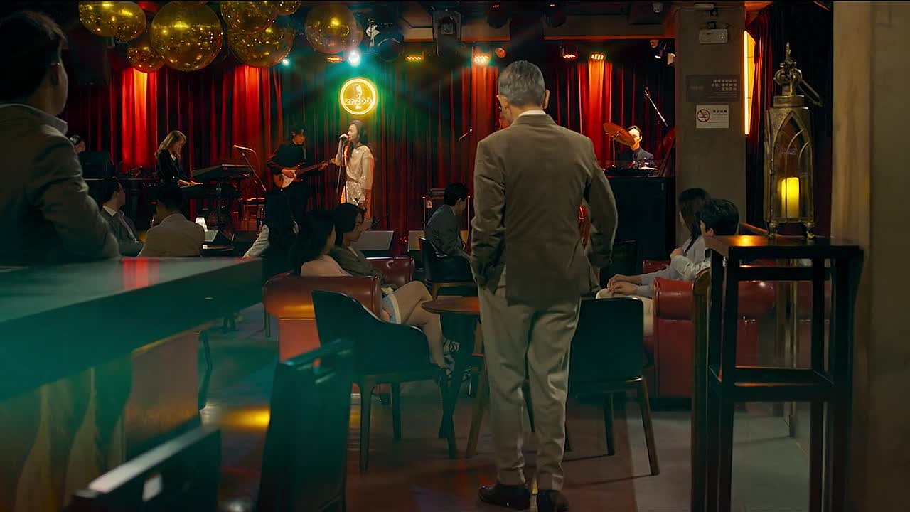 ⁣A Gilded Game 2025 CHINESE HC ENG SUBS 1080p BluRay x264 AAC5 1-