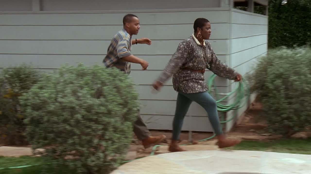 Waiting To Exhale 1995 1080p WEBRip x264-[YTS LT]