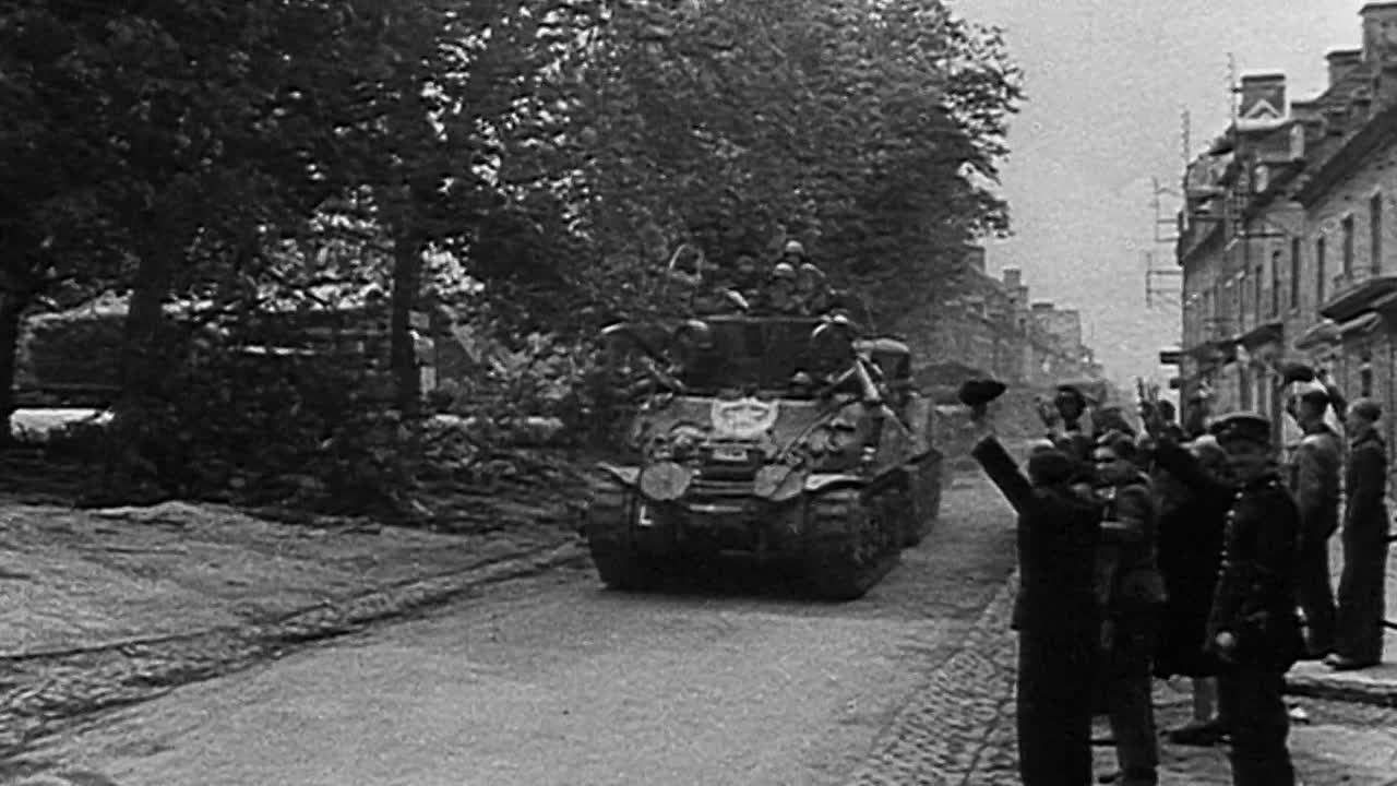 ⁣Anne Frank Remembered 1995 1080p BluRay x264 AAC5 1-