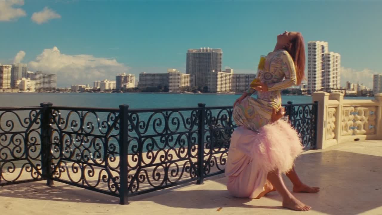 ⁣The Beach Bum 2019 1080p BluRay x264-[YTS LT]