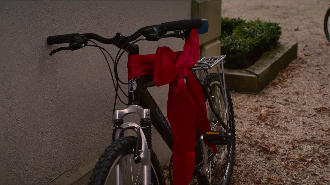 ⁣Stitches 2012 1080p BRrip x264 GAZ YIFY