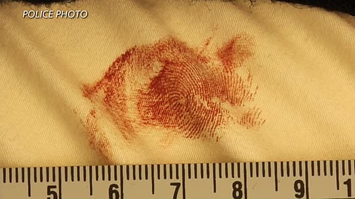 Suspicious Minds S01E05 -Everyone Knows Her Name