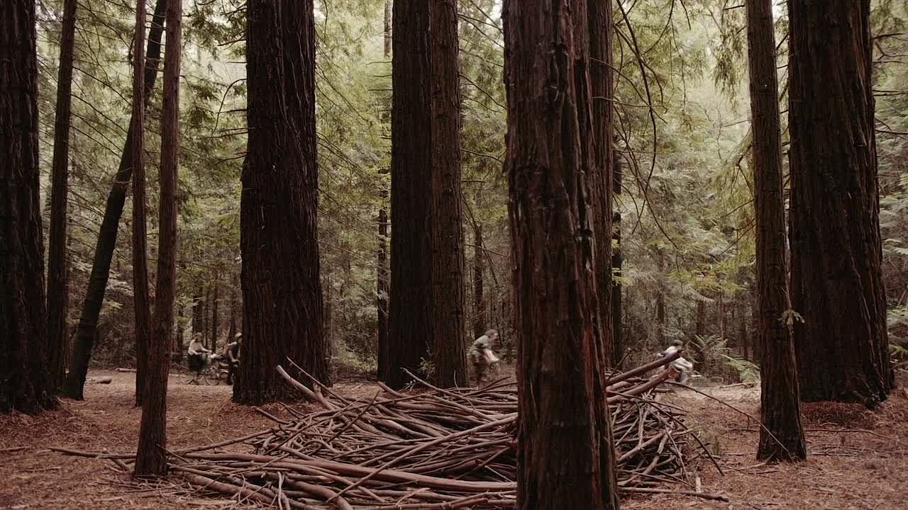 ⁣The Comet Kids 2017 1080p WEBRip x264 AAC5 1-