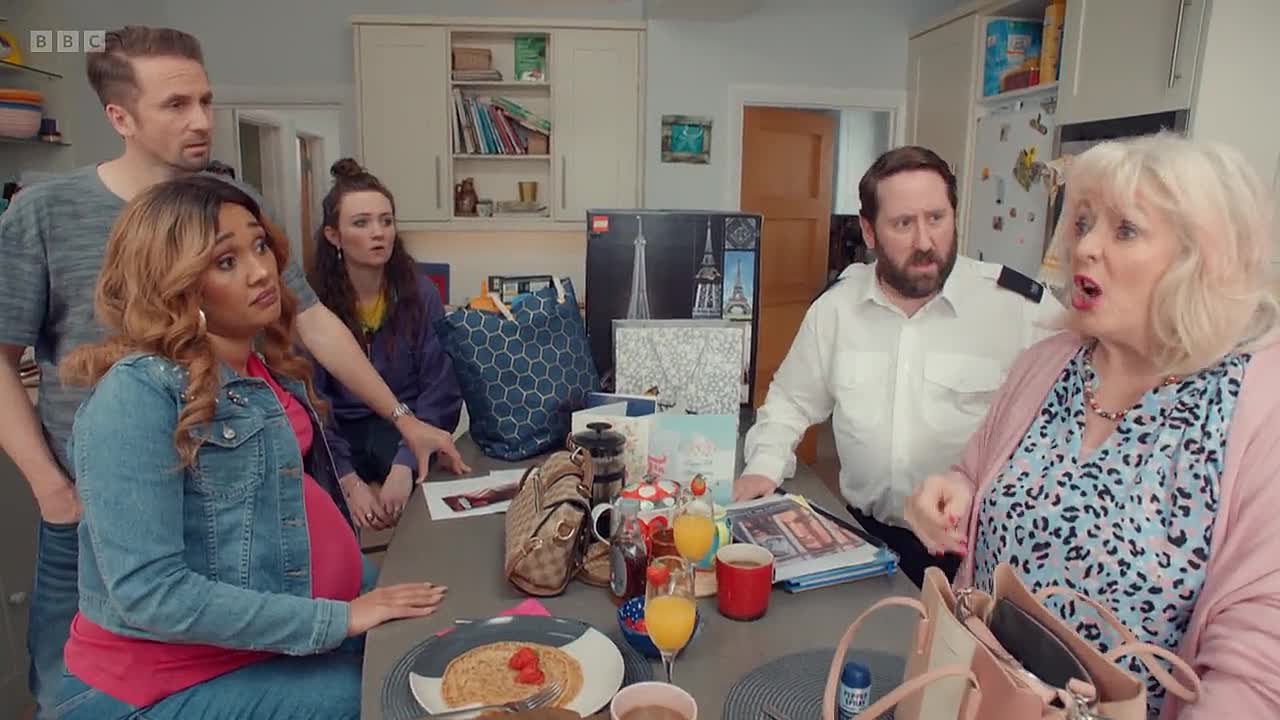 Here We Go S03E01 -Mum and Dad's Anniversary