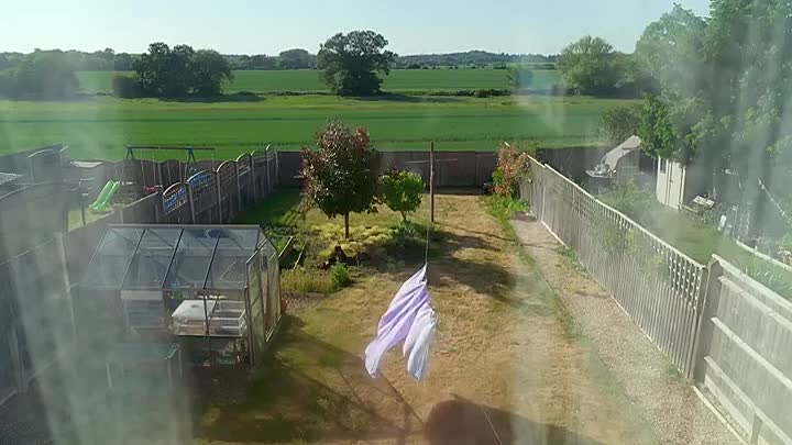 ⁣Panorama -Undercover Estate Agent