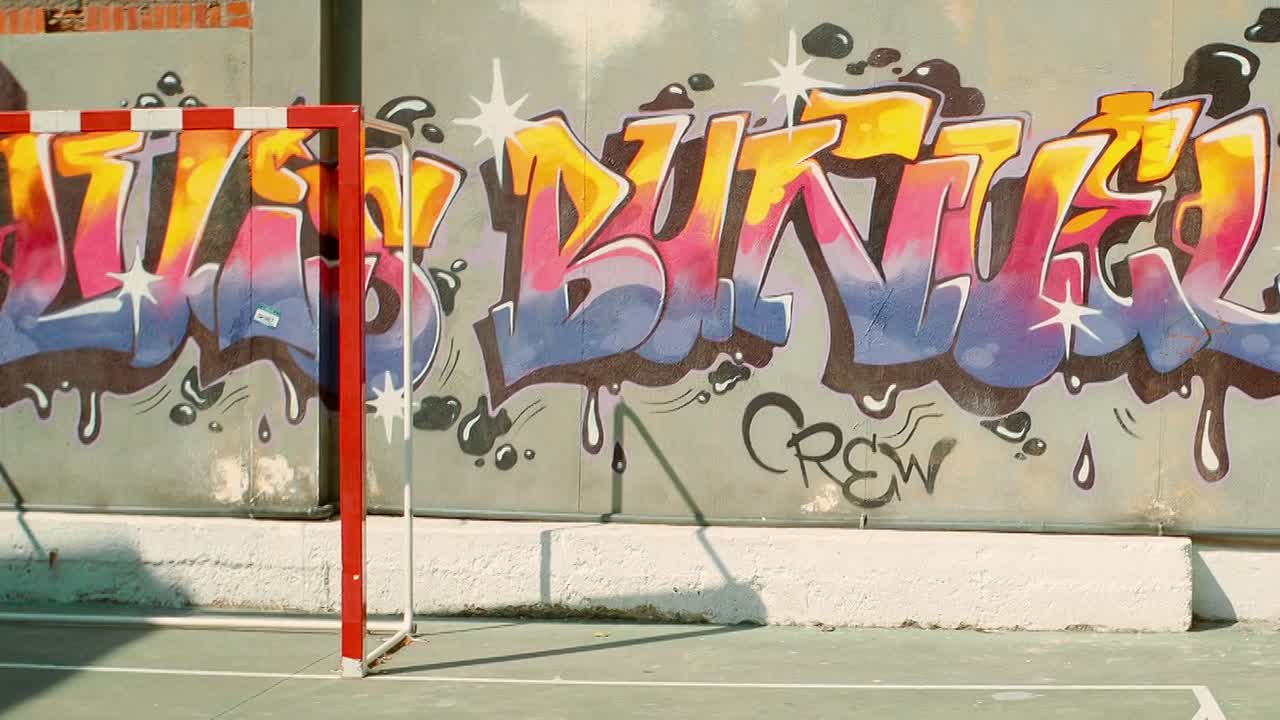 Menudas Piezas 2024 SPANISH HC ENG SUBS 1080p BluRay x264 AAC5 1-