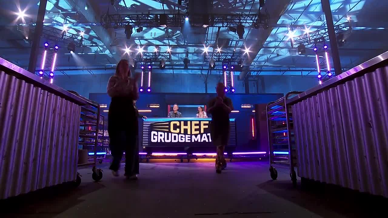 ⁣Chef Grudge Match S01E02 -Friendly Fire