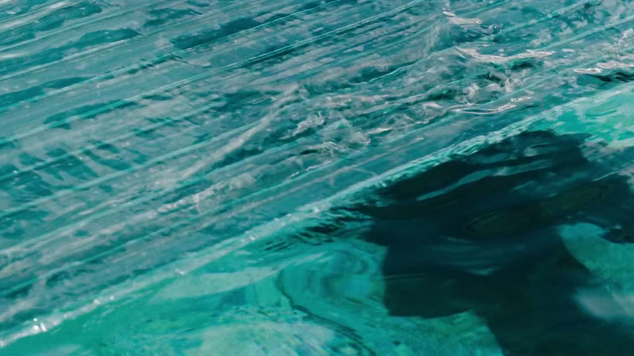 The Woman in Cabin 10 2025 1080p WEBRip 10Bit DDP5 1 x265-NeoNoir