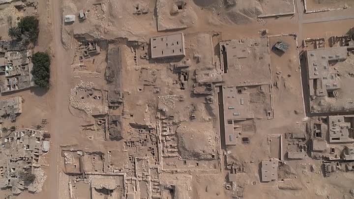 ⁣Tombs Of Egypt -Imhotep The Pyramid Creator S01E01 -The Mummy with Golden Jewellery