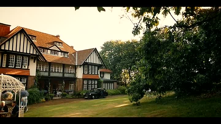 Professor T S04E02 -September Gardens