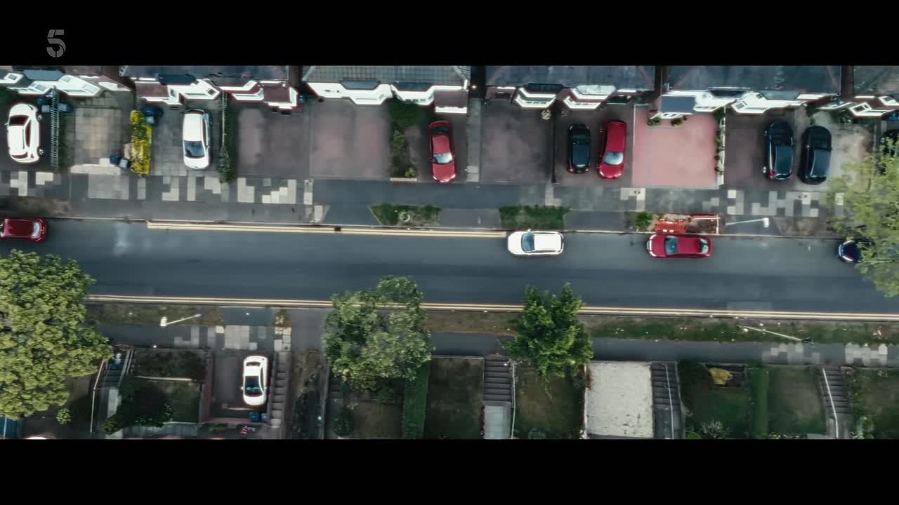 ⁣The Girl in the Box -The Kidnapping of Stephanie Slater S01E01