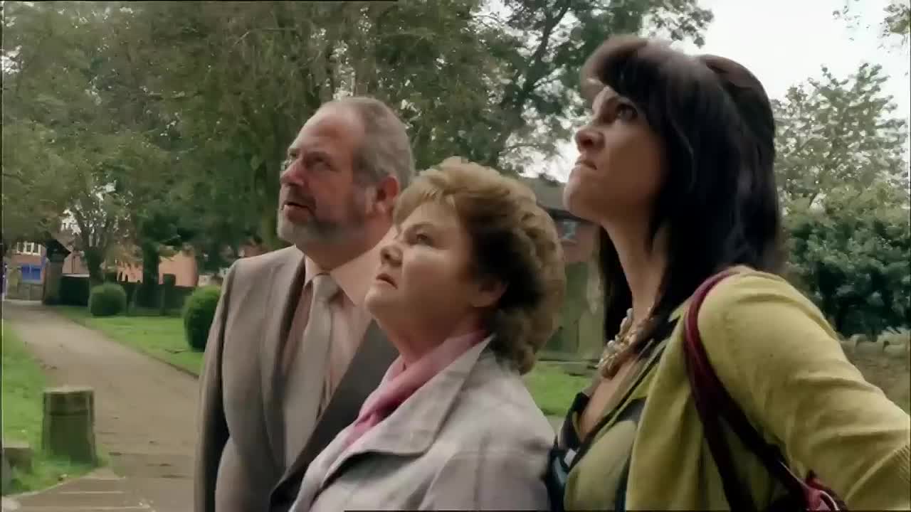 All The Small Things E02 (2009)