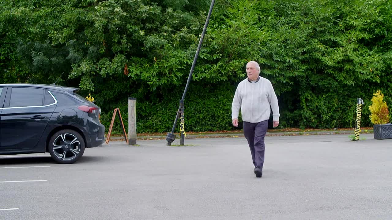 Secret Life of the Auction House S01E07