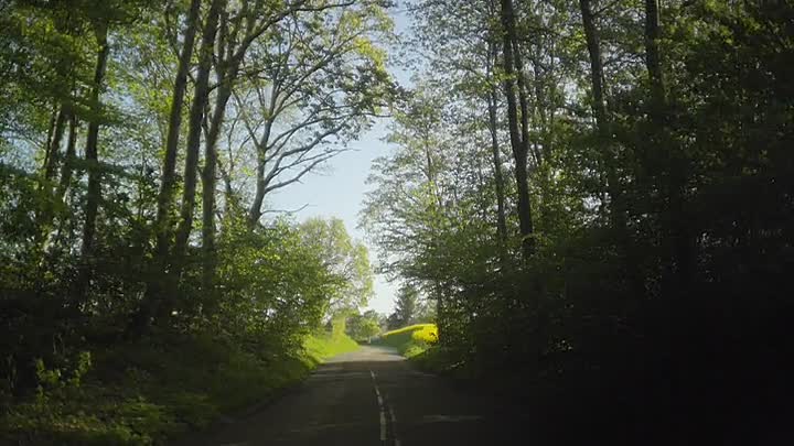 Horses and Hangmen S01E01