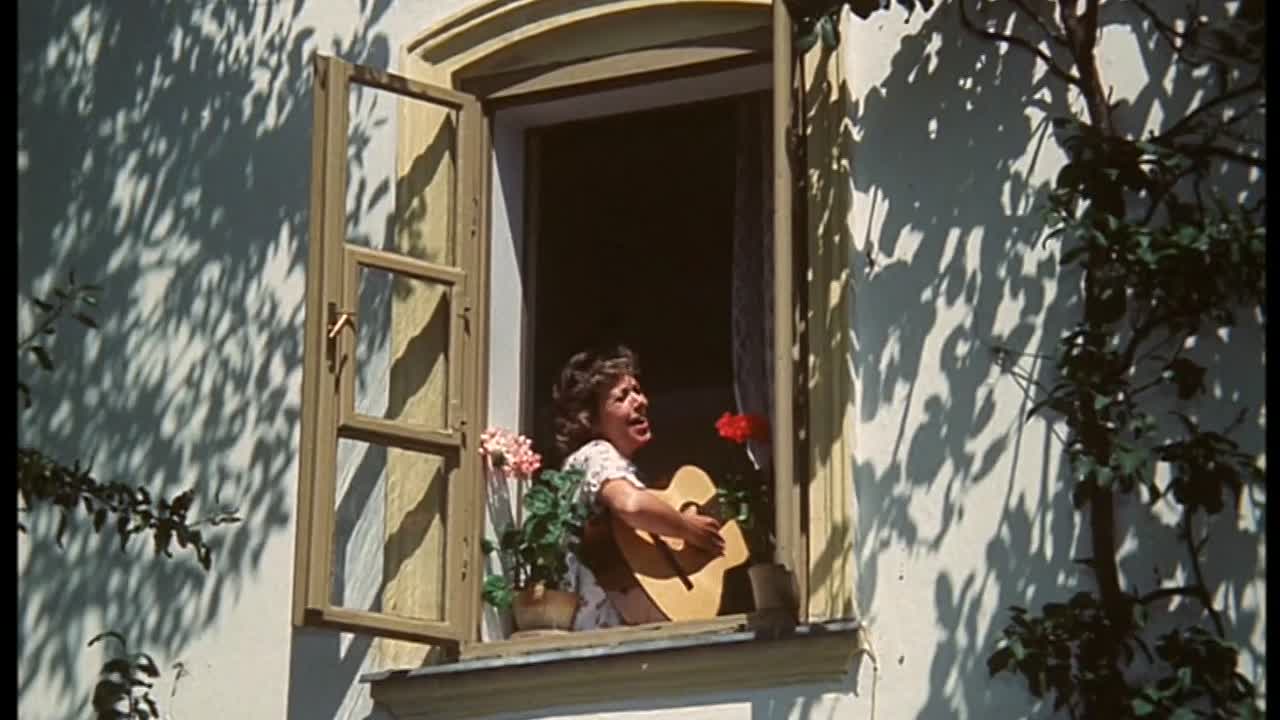 ⁣Slunce Seno Jahody 1983 CZECH HC ENG SUBS 1080p DVDRip x264 AVC-sktorrent eu