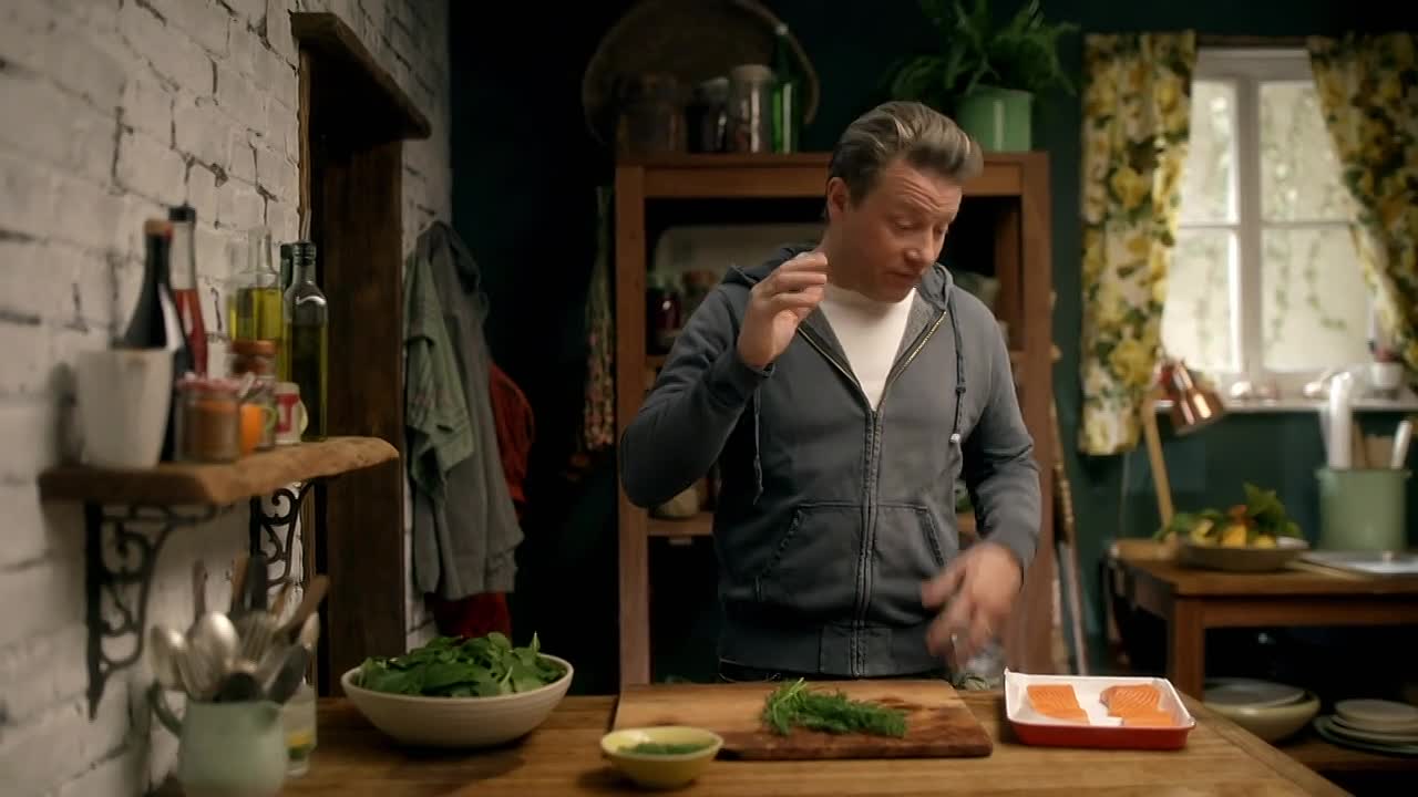 ⁣Jamie Eat Yourself Healthy S01E04